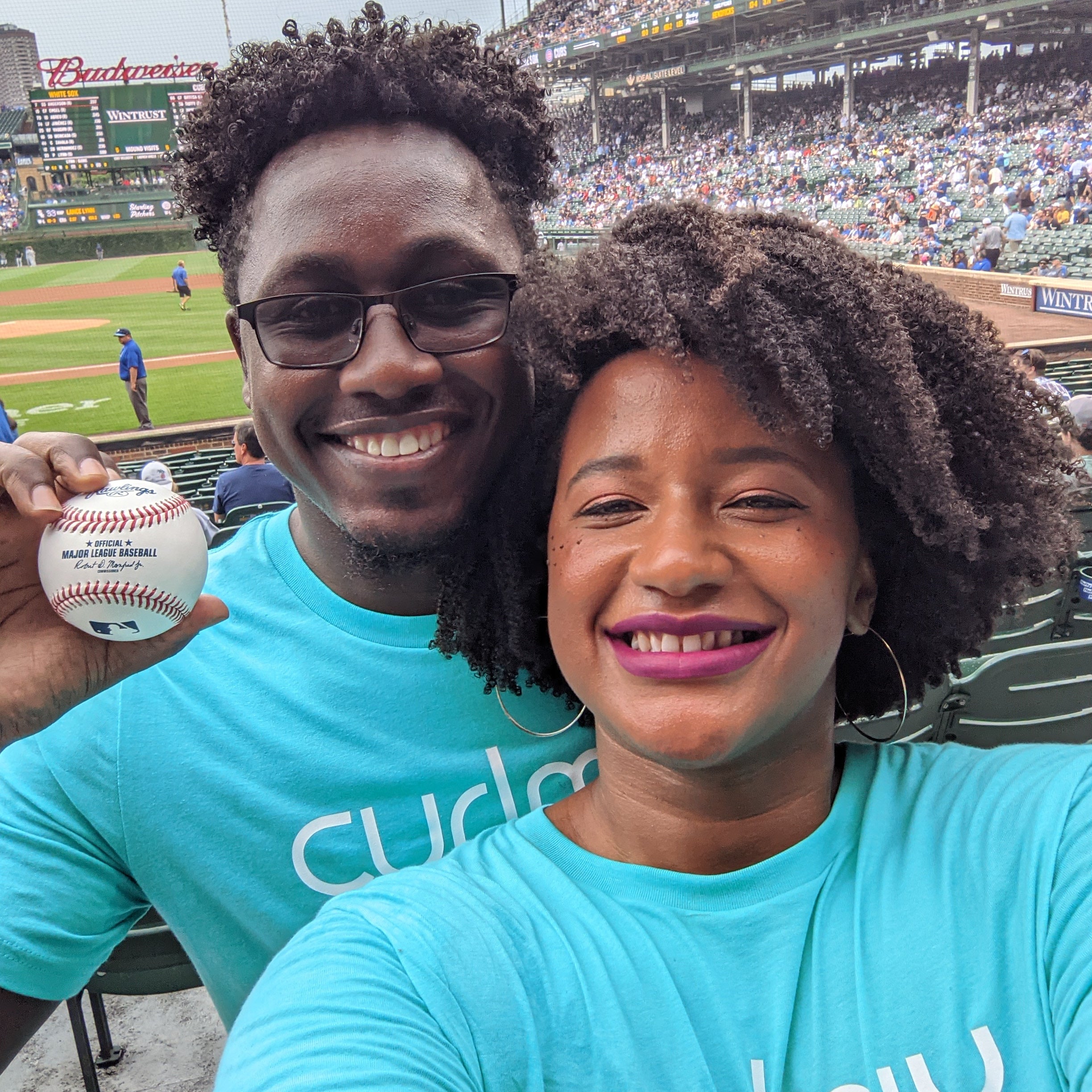 CurlMix throws the first pitch in the Crosstown Classic Cubs vs. White Sox Series!