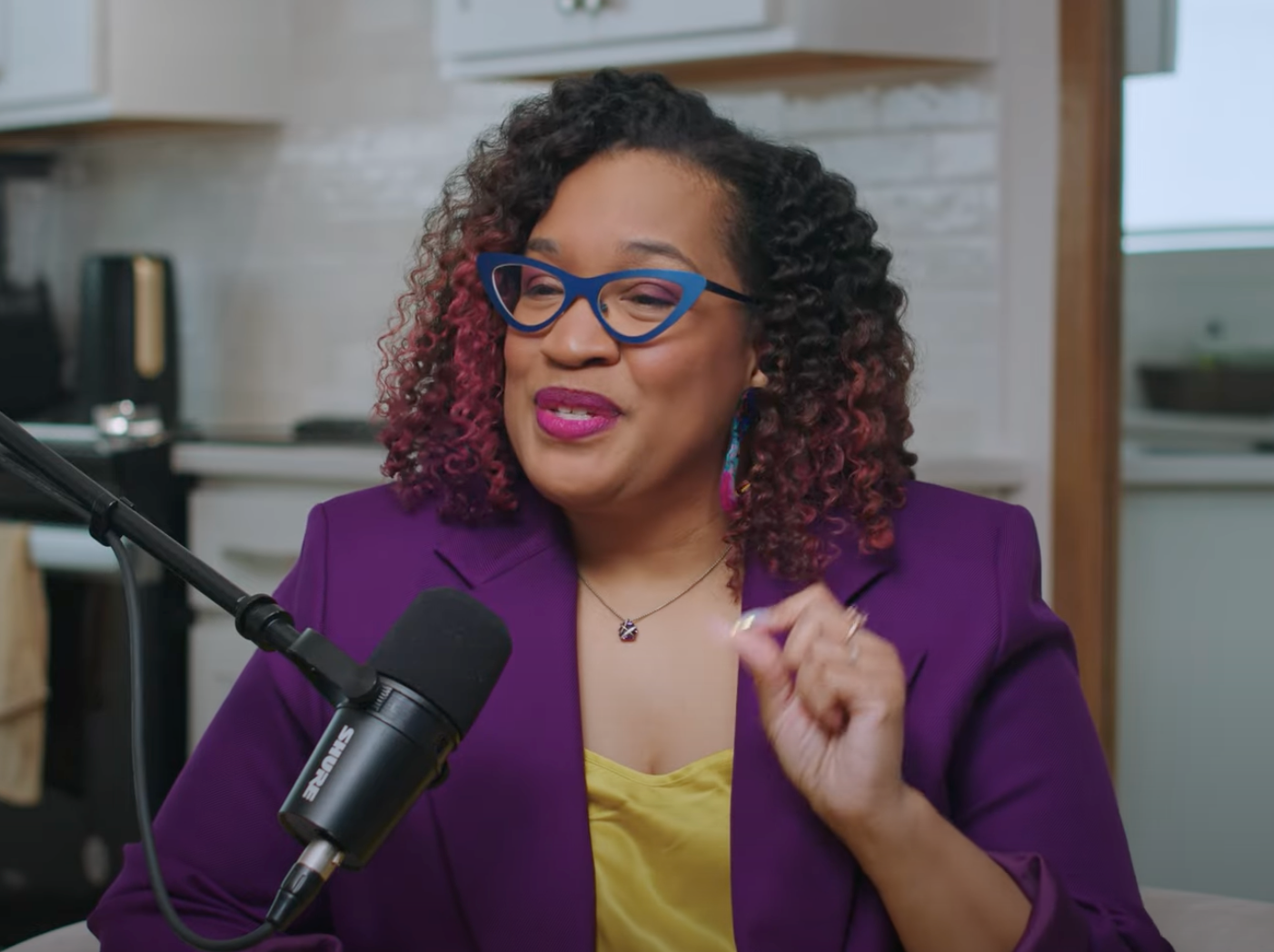 Episode 13 | Is the Natural Hair Industry Dead? With Expert Stylist Aeleise Ollarvia’s Pt. 1