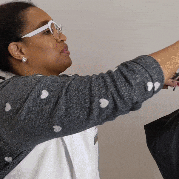 How To Moisturize Dry Natural Hair - 5 Surprisingly Easy Tips For Curly Hair